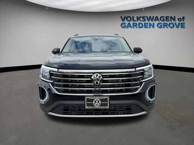 new 2024 Volkswagen Atlas car, priced at $44,381