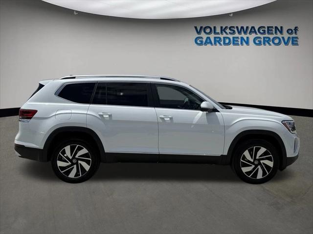 new 2025 Volkswagen Atlas car, priced at $51,984