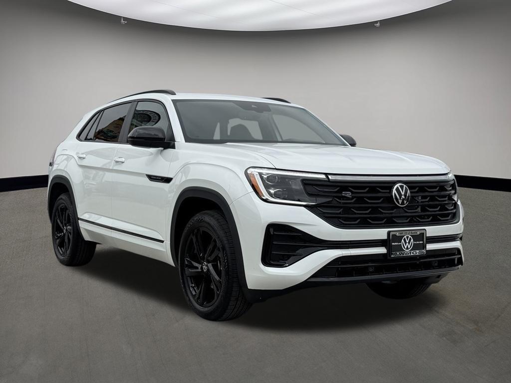 new 2026 Volkswagen Atlas Cross Sport car, priced at $53,059