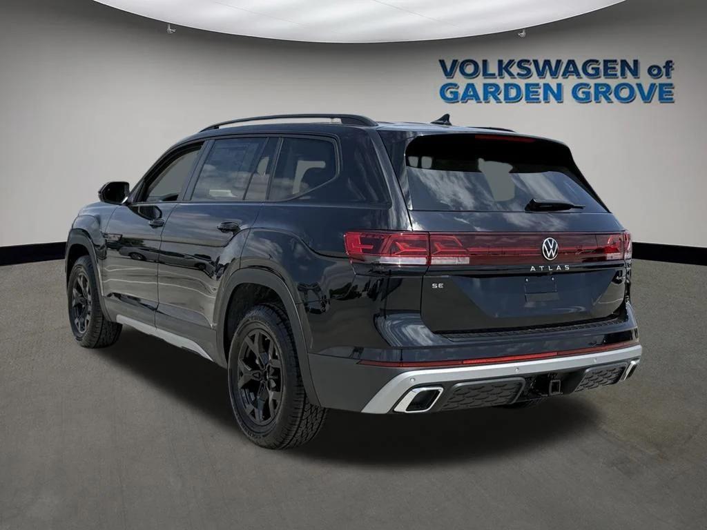 new 2025 Volkswagen Atlas car, priced at $43,823