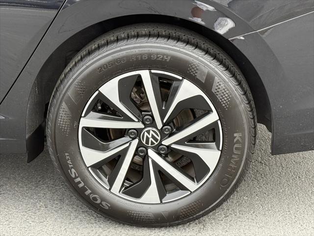 used 2023 Volkswagen Jetta car, priced at $20,582