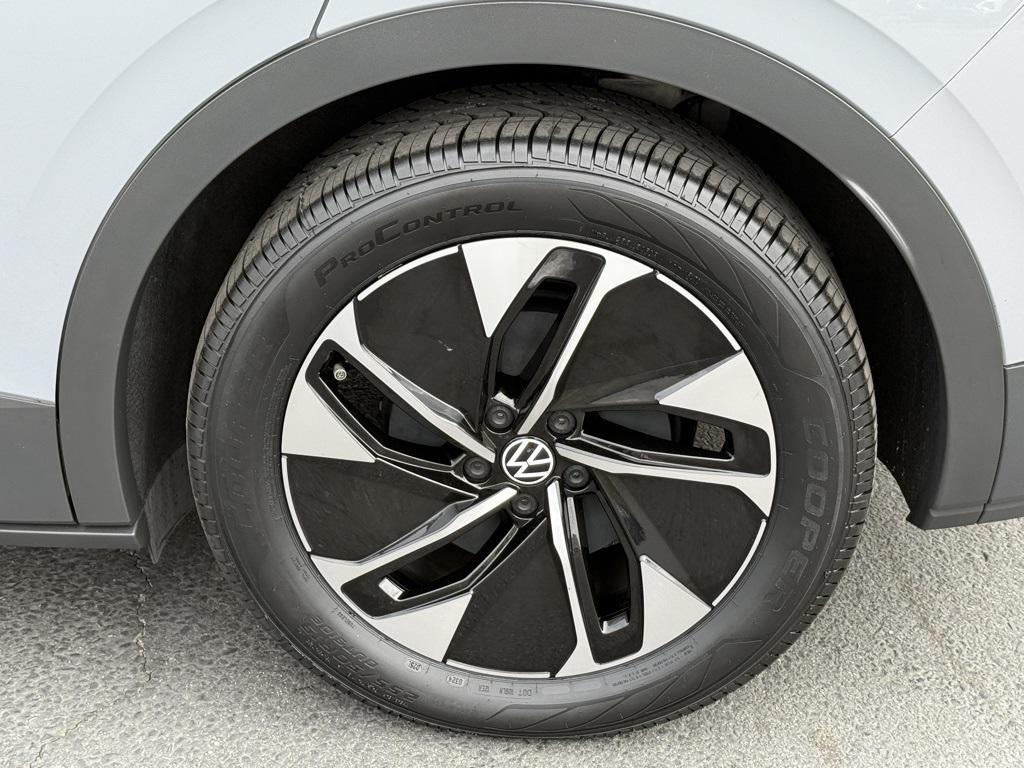 used 2022 Volkswagen ID.4 car, priced at $22,998