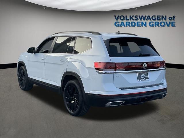 new 2025 Volkswagen Atlas car, priced at $43,181