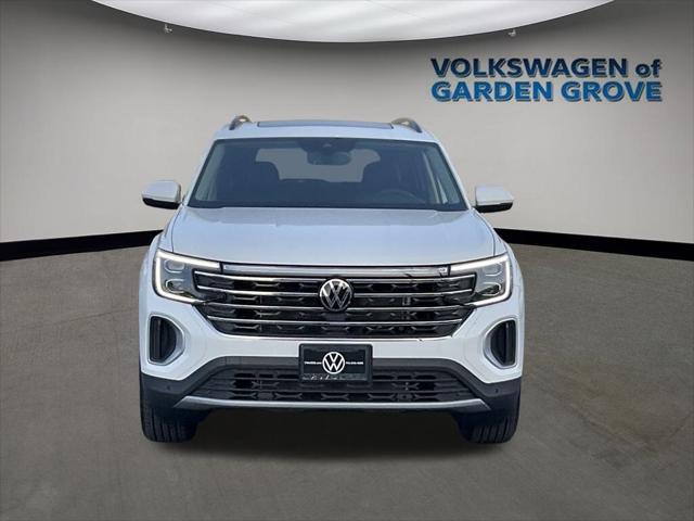 new 2025 Volkswagen Atlas car, priced at $43,181