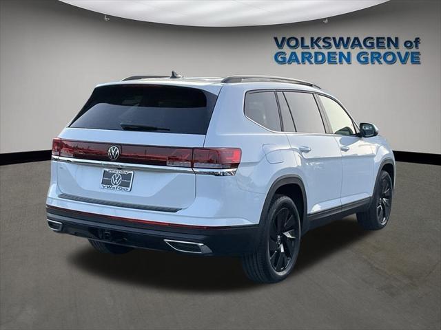 new 2025 Volkswagen Atlas car, priced at $43,181