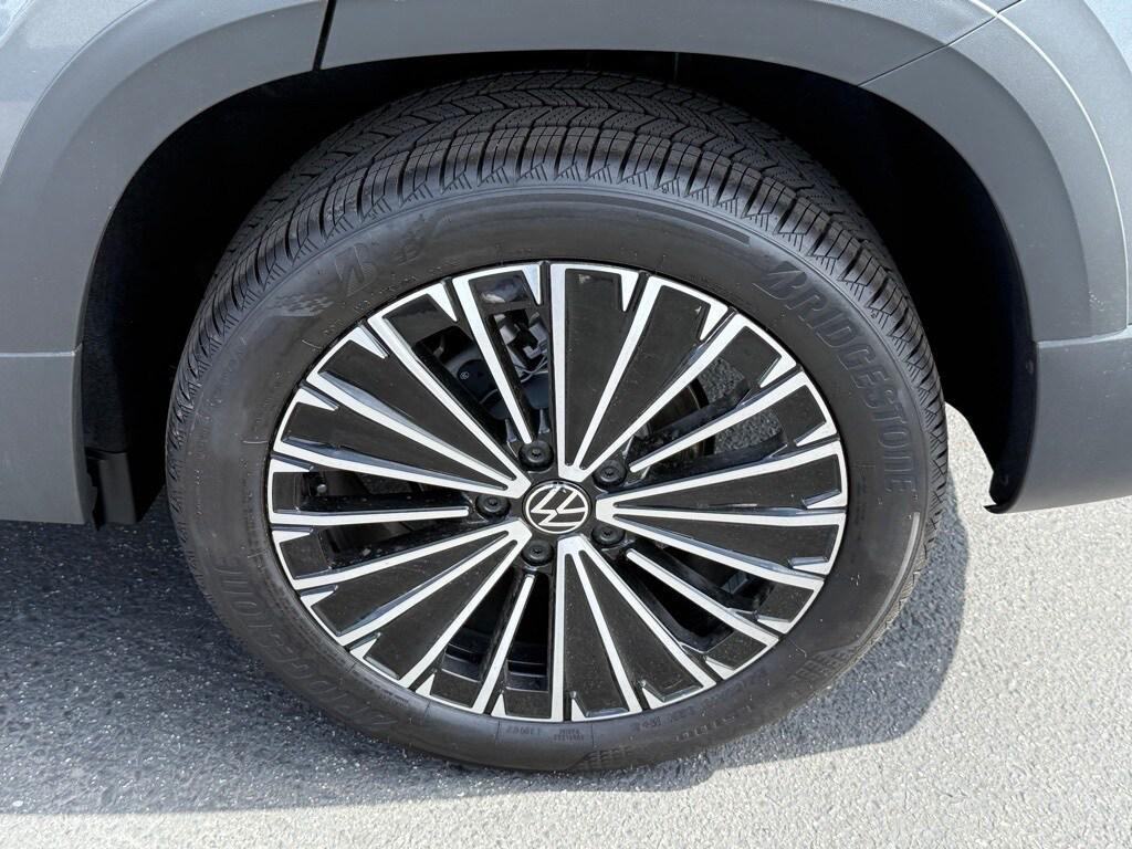 new 2025 Volkswagen Taos car, priced at $27,669