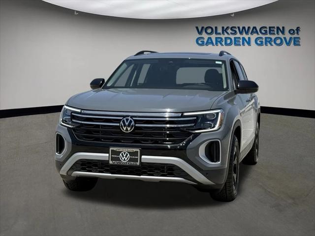 new 2025 Volkswagen Atlas car, priced at $46,858