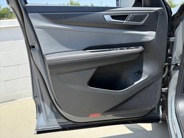 new 2025 Volkswagen Atlas car, priced at $46,858