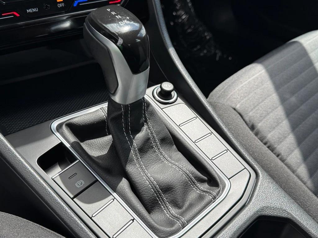 new 2025 Volkswagen Jetta car, priced at $22,016