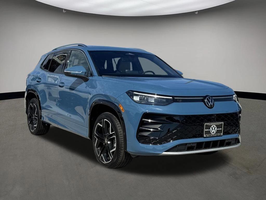 new 2025 Volkswagen Tiguan car, priced at $42,761