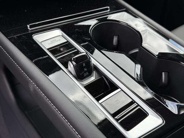 new 2025 Volkswagen Atlas car, priced at $41,007