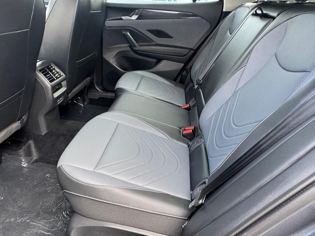 new 2025 Volkswagen Tiguan car, priced at $32,077