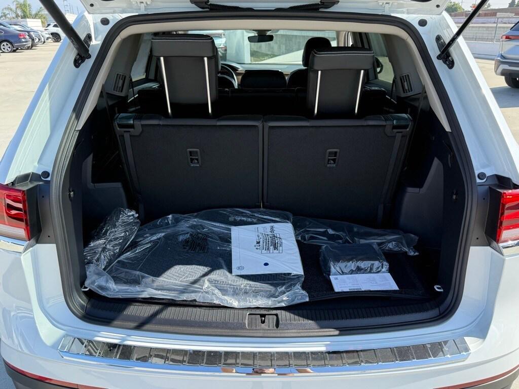 new 2026 Volkswagen Atlas car, priced at $39,627