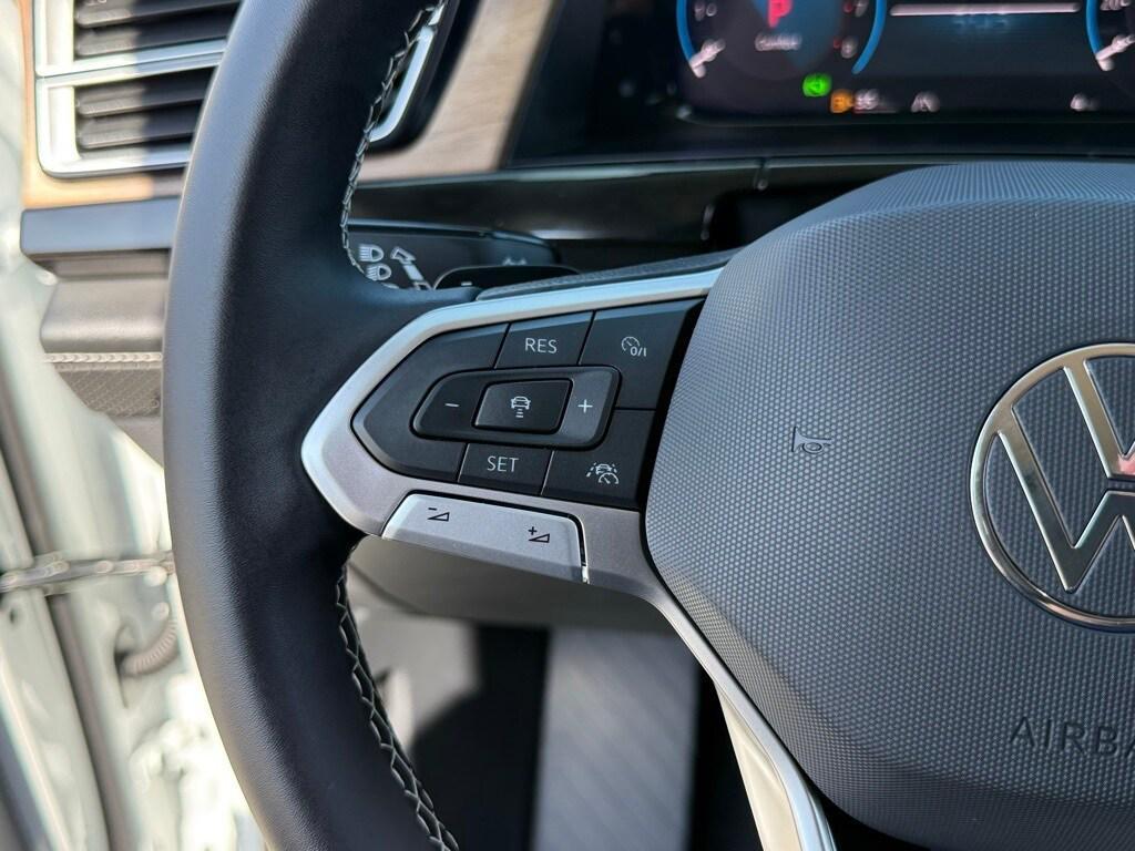 new 2026 Volkswagen Atlas car, priced at $39,627