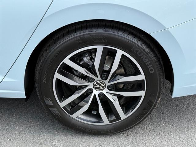 new 2025 Volkswagen Jetta car, priced at $26,009