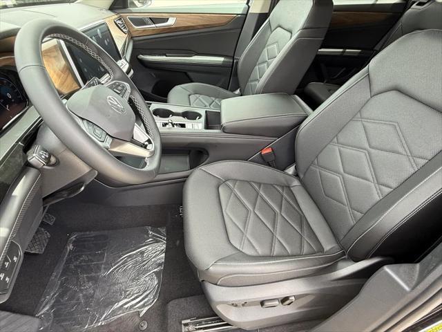 new 2025 Volkswagen Atlas car, priced at $36,830