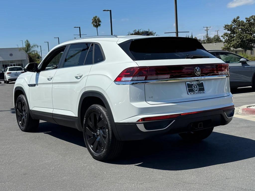 new 2026 Volkswagen Atlas Cross Sport car, priced at $43,407
