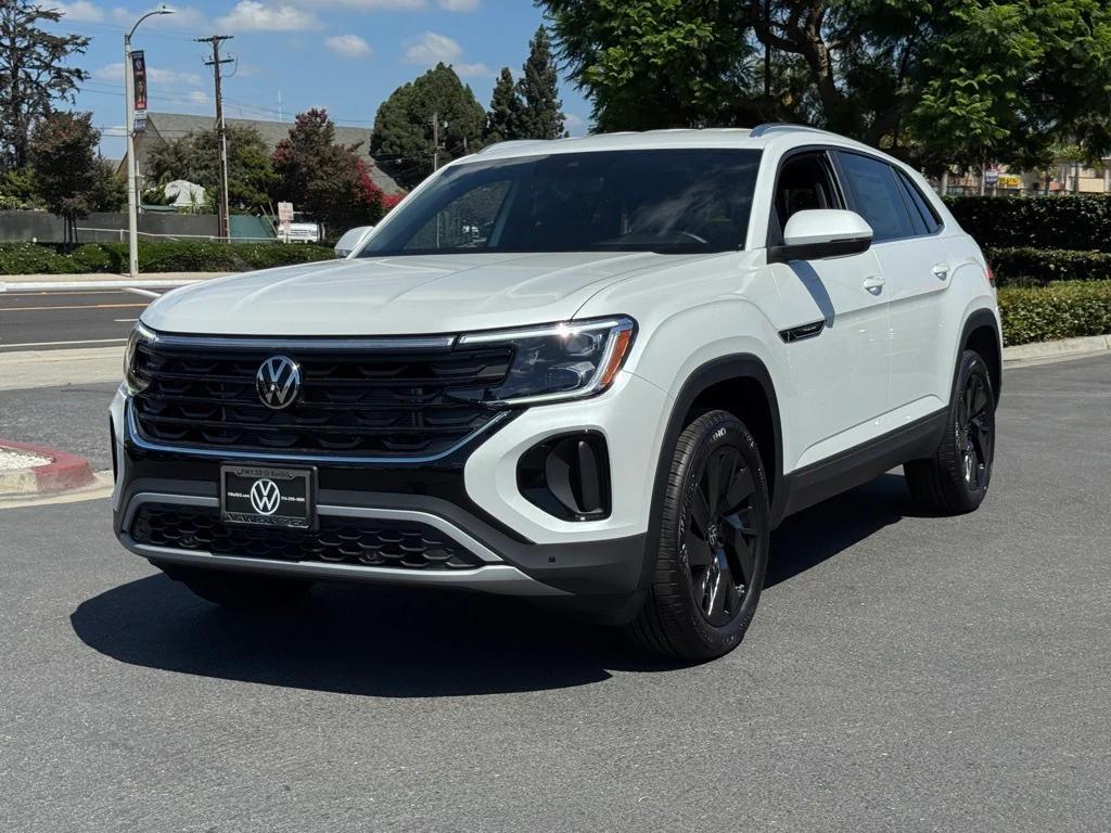 new 2026 Volkswagen Atlas Cross Sport car, priced at $43,407