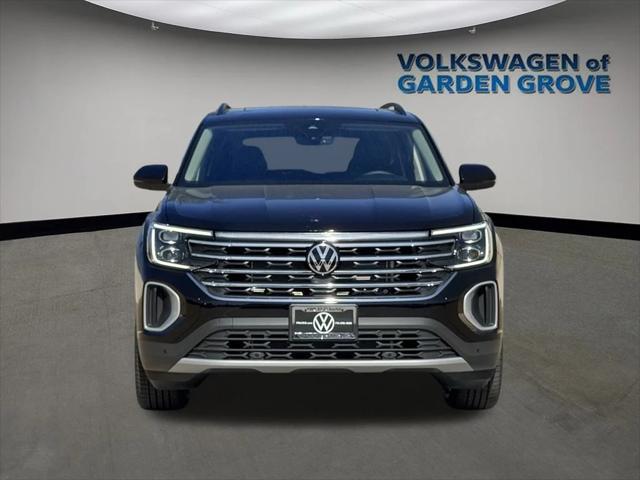 new 2025 Volkswagen Atlas car, priced at $42,476