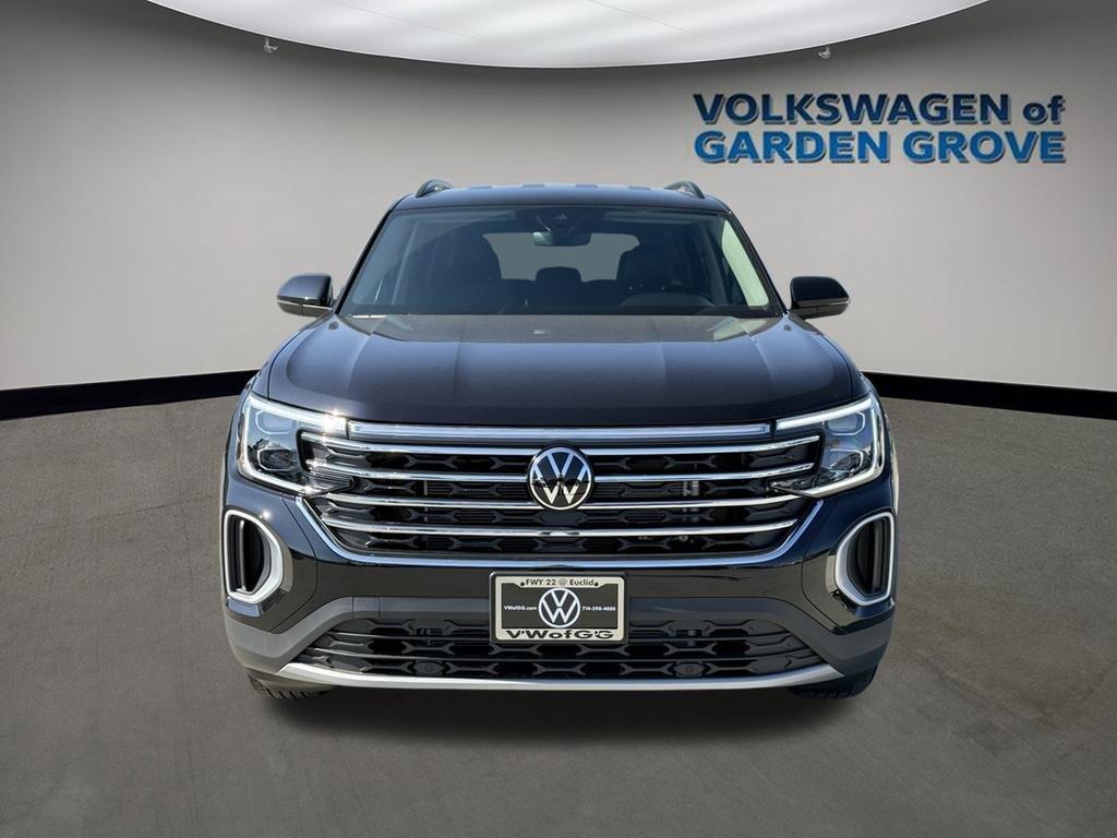 new 2026 Volkswagen Atlas car, priced at $39,172