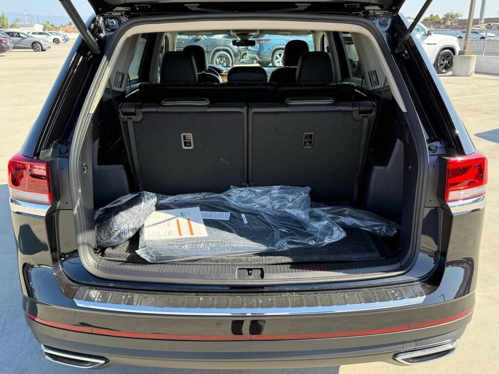 new 2026 Volkswagen Atlas car, priced at $39,172