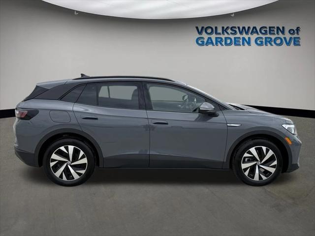 new 2025 Volkswagen ID.4 car, priced at $40,635