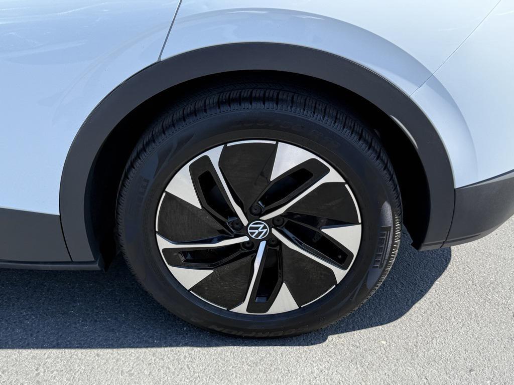 used 2021 Volkswagen ID.4 car, priced at $23,628