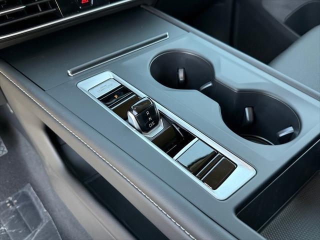 new 2025 Volkswagen Atlas car, priced at $37,246