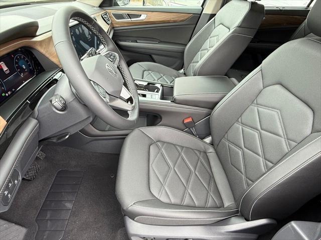 new 2025 Volkswagen Atlas car, priced at $43,137