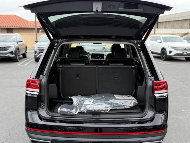 new 2025 Volkswagen Atlas car, priced at $43,137