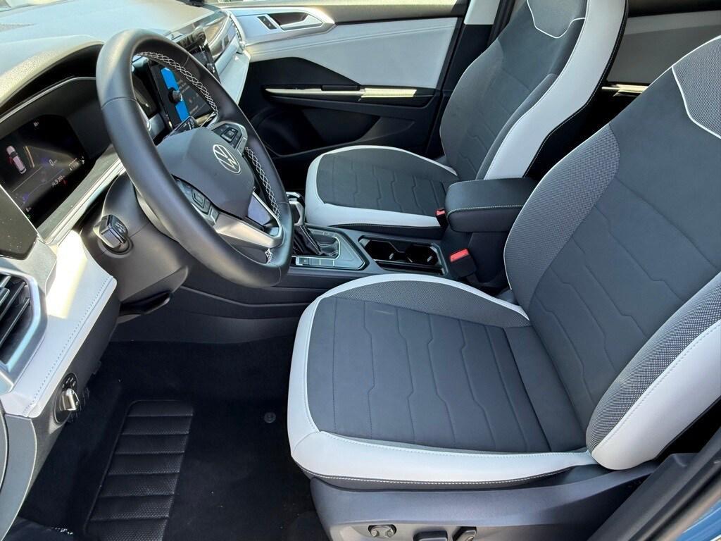 new 2025 Volkswagen Taos car, priced at $29,789