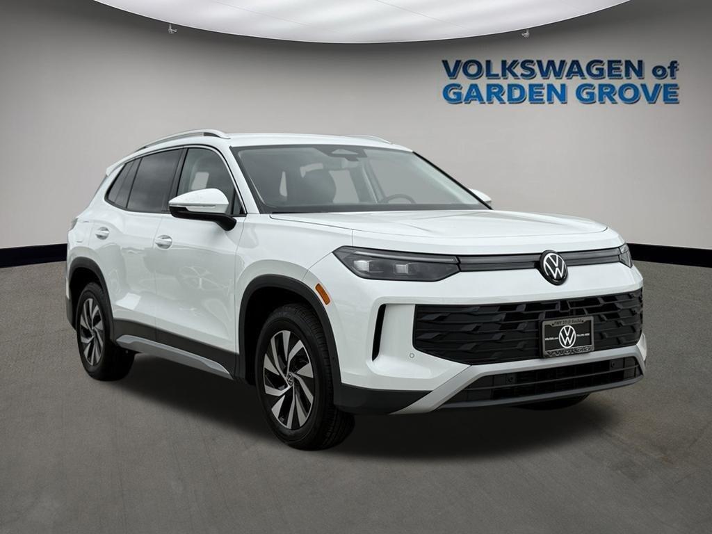 new 2025 Volkswagen Tiguan car, priced at $27,216