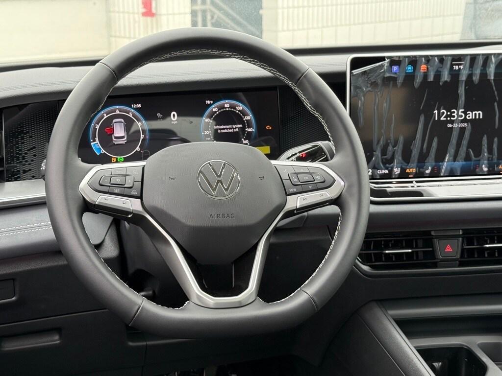 new 2025 Volkswagen Tiguan car, priced at $34,076