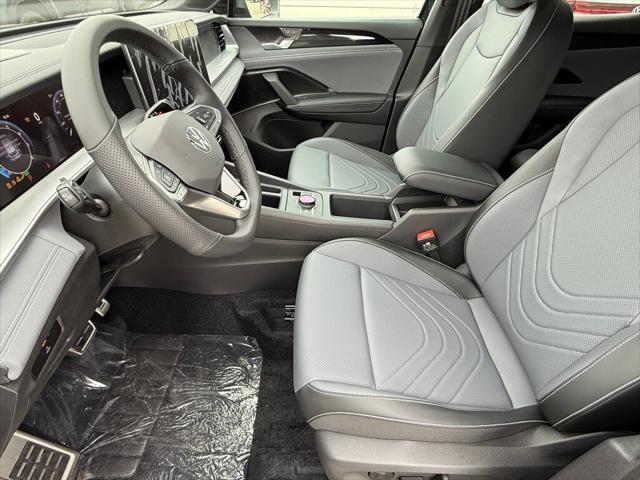 new 2025 Volkswagen Tiguan car, priced at $38,743