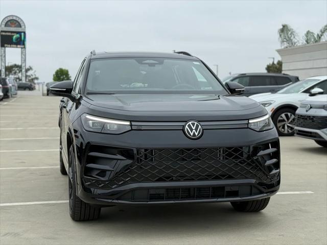 new 2025 Volkswagen Tiguan car, priced at $38,743