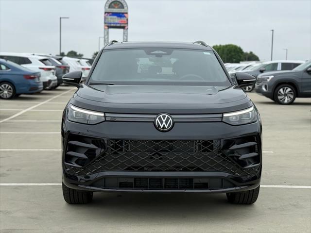 new 2025 Volkswagen Tiguan car, priced at $38,743