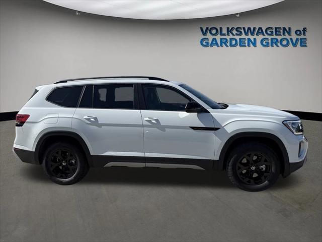 new 2025 Volkswagen Atlas car, priced at $43,823