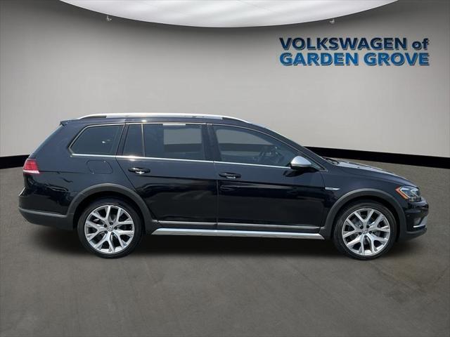 used 2019 Volkswagen Golf Alltrack car, priced at $23,198