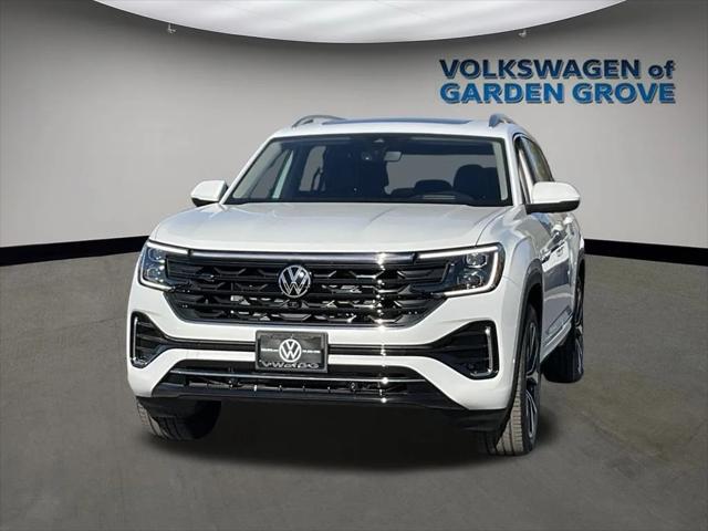 new 2025 Volkswagen Atlas car, priced at $52,592