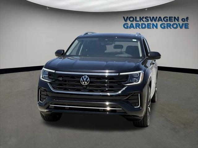 new 2025 Volkswagen Atlas car, priced at $52,655