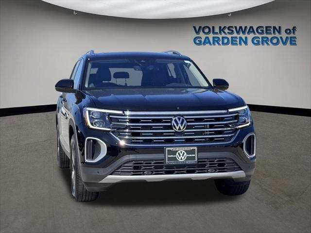 new 2025 Volkswagen Atlas car, priced at $46,816