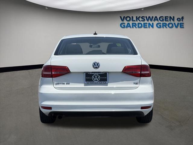 used 2015 Volkswagen Jetta car, priced at $11,556