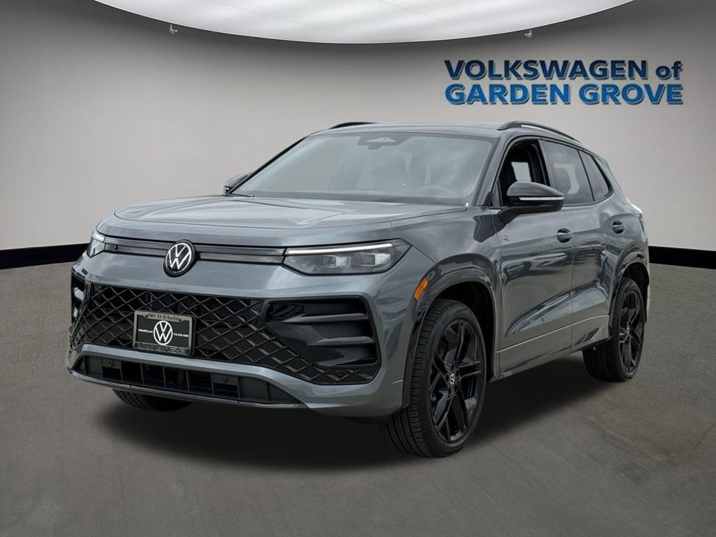 new 2025 Volkswagen Tiguan car, priced at $36,648