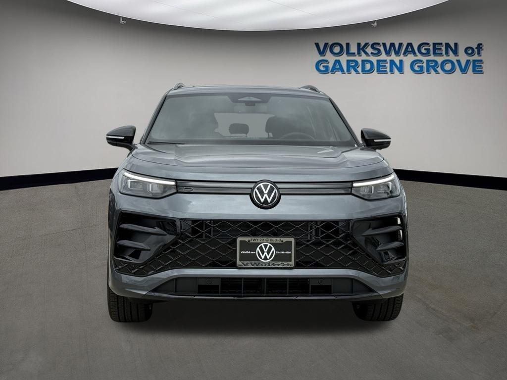 new 2025 Volkswagen Tiguan car, priced at $36,648
