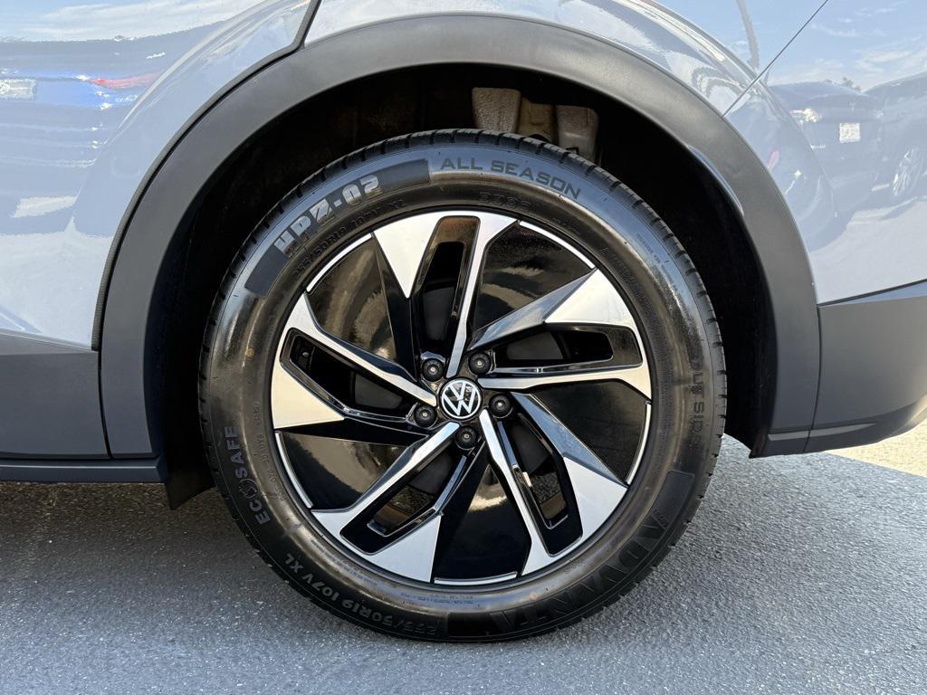 used 2022 Volkswagen ID.4 car, priced at $22,995