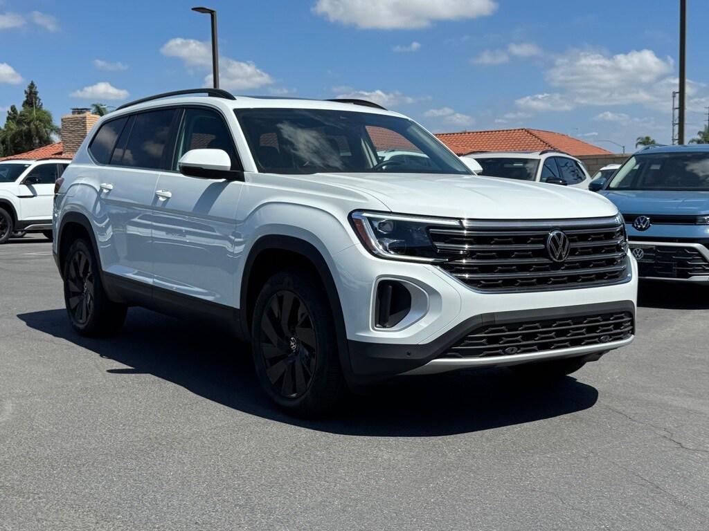 new 2025 Volkswagen Atlas car, priced at $43,528