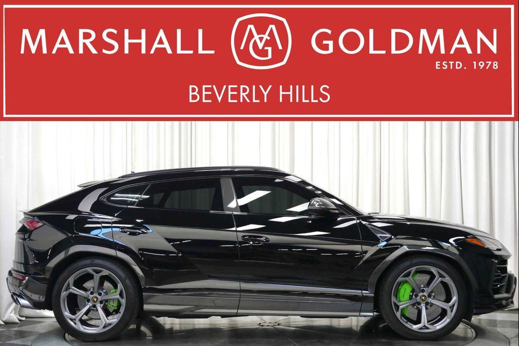 used 2022 Lamborghini Urus car, priced at $219,900