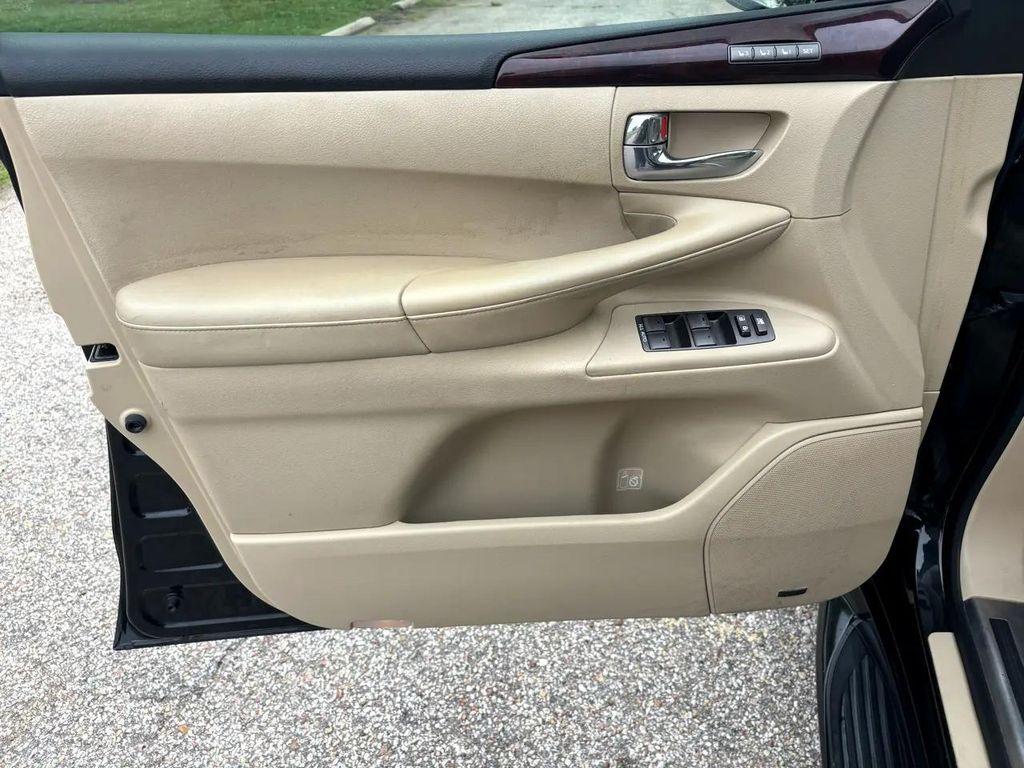 used 2009 Lexus LX 570 car, priced at $19,999