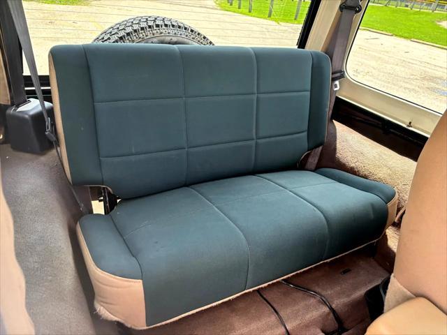used 2000 Jeep Wrangler car, priced at $12,999