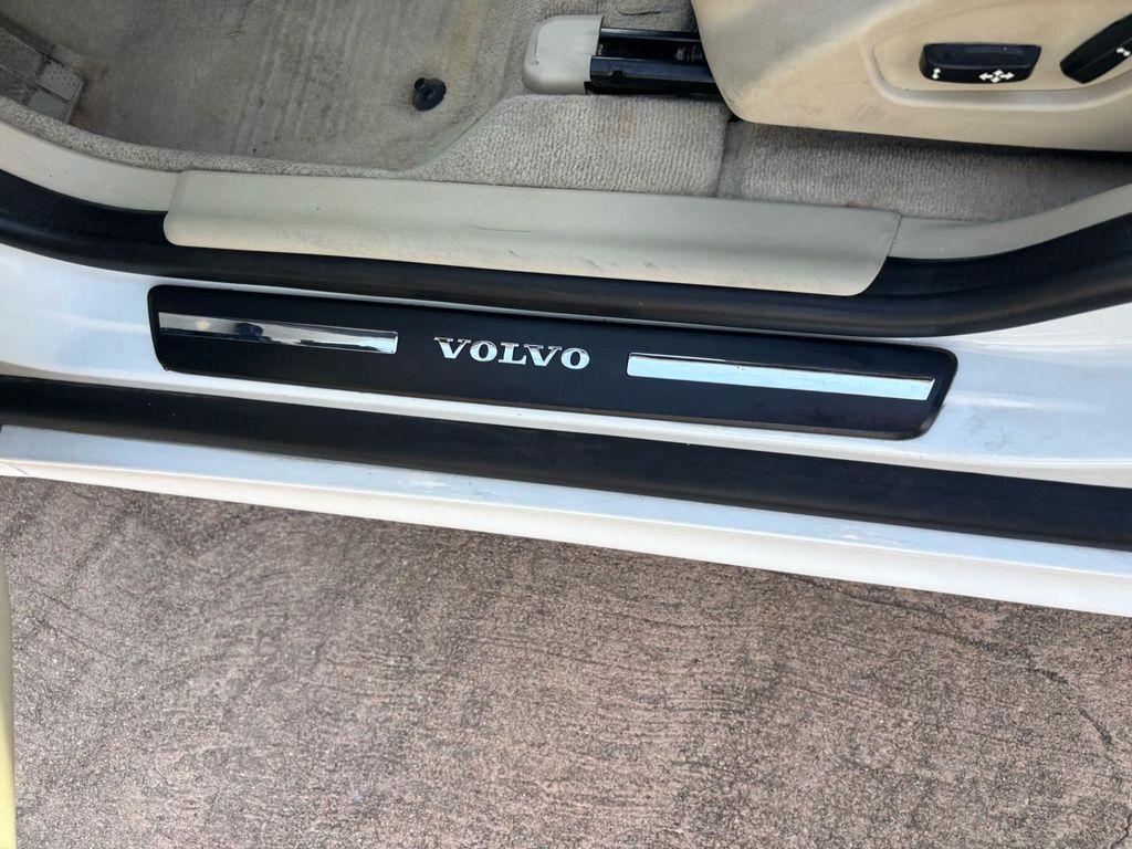 used 2015 Volvo XC60 car, priced at $14,999